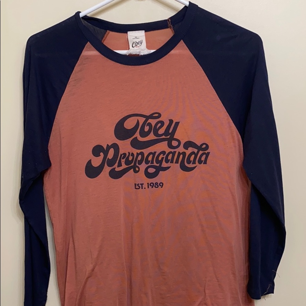 Obey 3/4 sleeve shirt